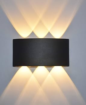 WALL LIGHT