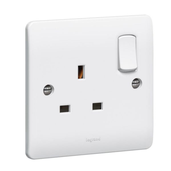 SL405 1 GANG SOCKET 13A
